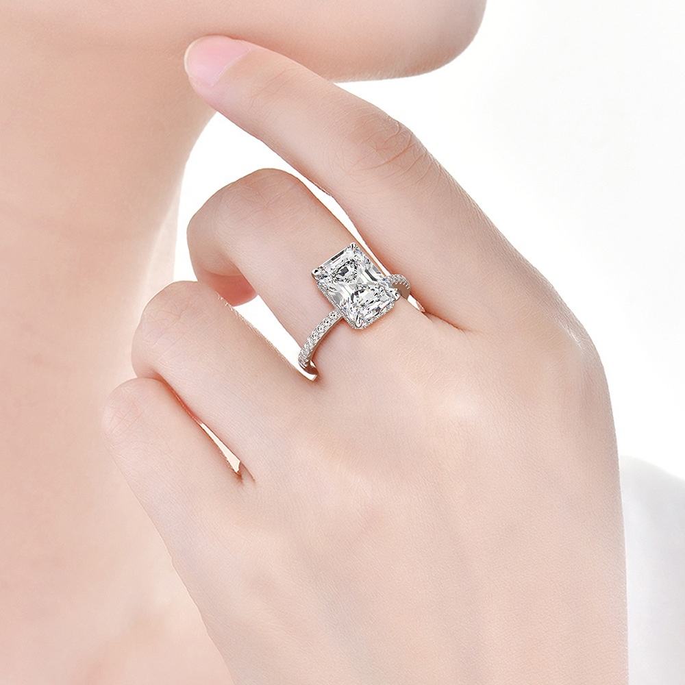 Emerald Cut Ring - Image 3